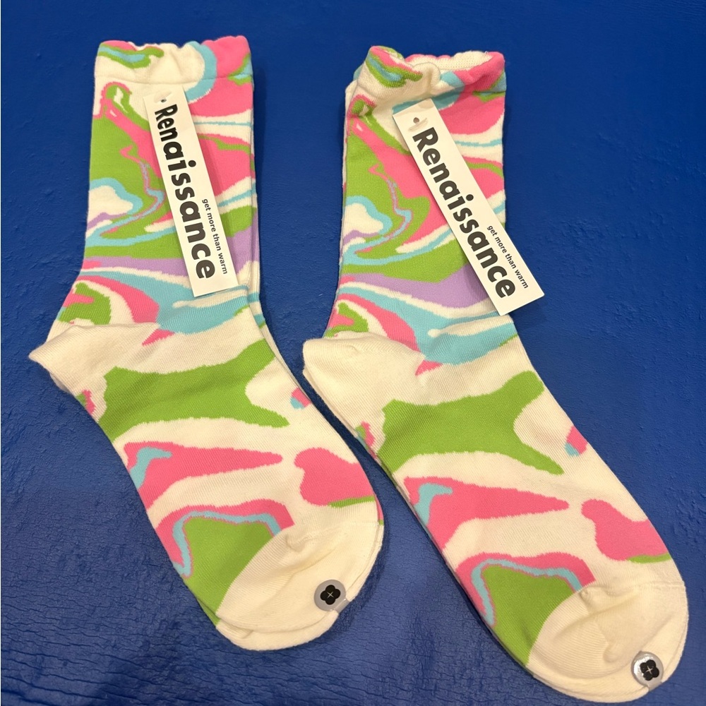 2 pairs - Swirl Crew Socks in Pink & Green
